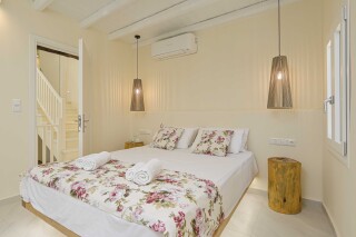 VIP lounge villa naxos naxian queen-11